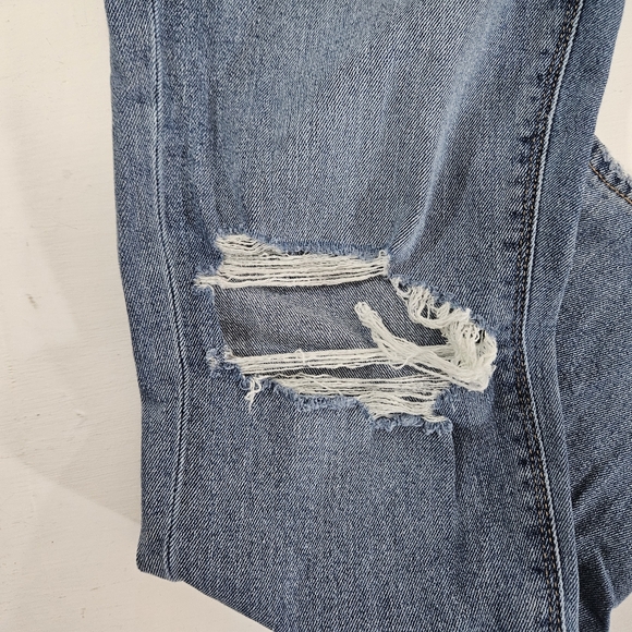 American Eagle Outfitters Distressed Mom Jean Womens Size 4 - Picture 16 of 16